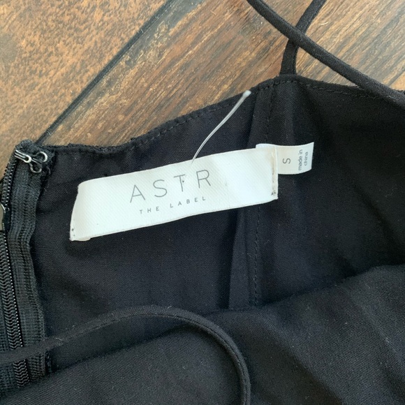 ASTR the Label lace embroidered mini dress - Picture 4 of 5